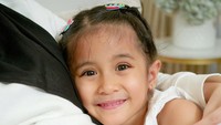 <p>Ryana bahkan membagikan bagaimana ia menjalani awal kehamilannya. "4 bulan bedrest krn mabok banget.. bener2 cuma dirumah aja bahkan ga sanggup keluar kamar sama sekali Alhamdulillah sekarang udah mendingan banget," tulisnya. (Foto: Instagram @ryana_dea)</p>