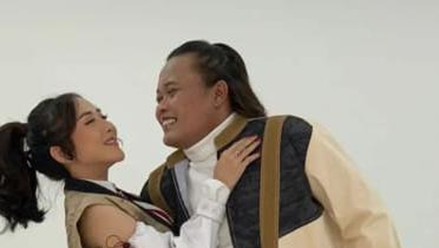 sule Kemesraan Sule dengan Ucie Sucita.