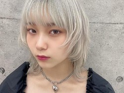 Gaya Rambut Wolf Cut yang Sedang Trend, Bikin Tampilan Makin Keren