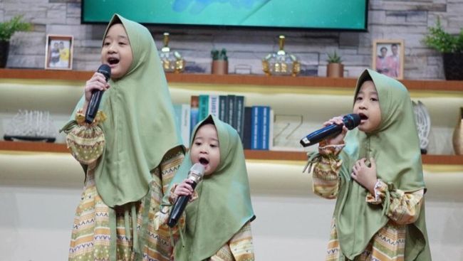 “Meet 3 Nahla: The Religious Singers Taking the Indonesian YouTube World by Storm”