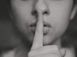 Silence Artinya Apa? Ini Perbedaan Silence dan Silent beserta Contohnya
