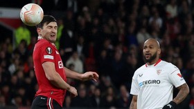 Schmeichel Marah-marah: Maguire Tak Punya Jiwa Kapten
