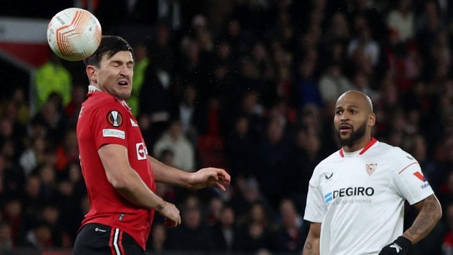 Legenda Manchester United Peter Schmeichel marah-marah lihat kepemimpinan Harry Maguire sebagai kapten saat ditahan imbang Sevilla.