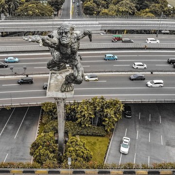 img-title 7 Jalan Tol Terpanjang di Indonesia yang Perlu Beauties Tau Saat Mudik Lebaran, Salah Satunya Ada Tujuanmu?