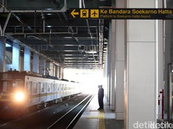 Cara Naik Kereta Bandara Soekarno-Hatta, Daftar Stasiun, serta Tarifnya