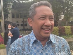 Walkot Bandung Yana Mulyana Beli Sepatu Mewah Louis Vuitton Pakai Duit Suap