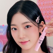 Etude House Rilis Produk Riasan Bertajuk Makeup Playlist dengan Kazuha LE SSERAFIM, Super Gemas!