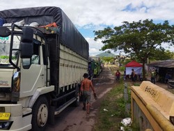 Curhat Sopir Truk Terjebak Antrean di Pelabuhan Ciwandan hingga 22 Jam