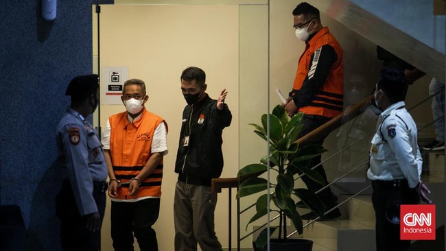 Wakil Ketua DPD Gerindra Jabar mengatakan Walkot Bandung Yana Mulyana di partainya hanya anggota biasa, bukan sebagai pengurus.
