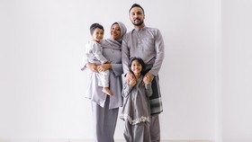 Menilik Tren Baju Lebaran 2025, Simpel dengan Warna 'Berani'
