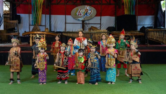 Libur Lebaran ke Bandung, Jangan Lupa Jelajahi Saung Angklung Udjo hingga Situ Patenggang