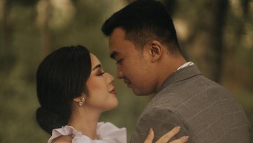 img-title Selamat! Fay Nabila Resmi Dinikahi Rama