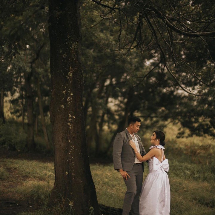 <p>Beberapa waktu yang lalu, Fay membagikan potret <em>prewedding</em> melalui akun Instagram pribadi. (Foto: Instagram @faynabilalxndr)<br /><br /><br /></p>
