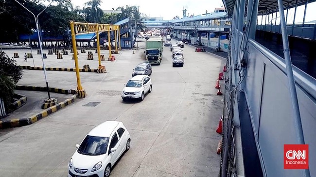 PT ASDP Indonesia Ferry mencatat sebanyak 88.758 orang menyeberang dari Pelabuhan Bakauheni ke Merak per 24-25 April 2023.