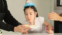 Dampak Positif & Negatif Tiup Lilin saat Ulang Tahun untuk Anak, Sering Dianggap Sepele