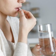 Viral Disebut Obat Wajib Saat Lebaran, Ini Efek Samping Obat Kolesterol Simvastatin yang Perlu Kamu Tahu!