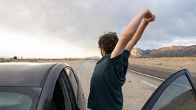 3 Gerakan Peregangan di Mobil saat Mudik, Dua Menit Saja Bisa Bugar