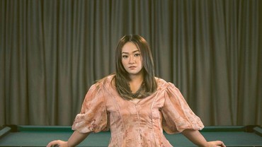 Sosok Nadya, Adik Nathalie Holscher Ikuti Jejak Sang Kakak Pindah Agama
