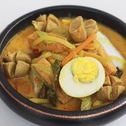Resep Ketupat Sayur Bakso Ala Chef Devina Hermawan, yang Cocok Jadi Menu Sarapan! Siap Cobain?
