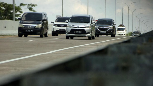PT Jasa Marga mendiskon tarif tol Semarang-Jakarta 10 persen pada Rabu (3/1) ini untuk mendukung arus balik libur Natal 2023 dan Tahun Baru 2024.