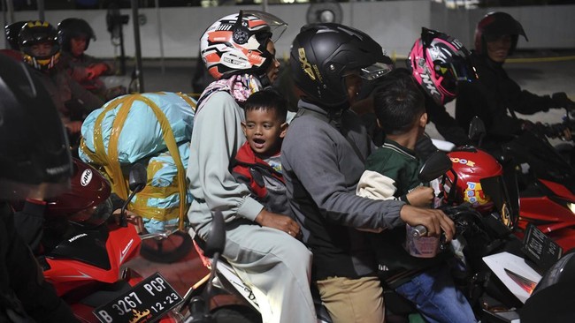 Pelabuhan Ciwandan merupakan pelabuhan khusus penyeberangan laut bagi kendaraan roda dua dan truk golongan VI B selama arus mudik lebaran 2023 pada 15-21 April.