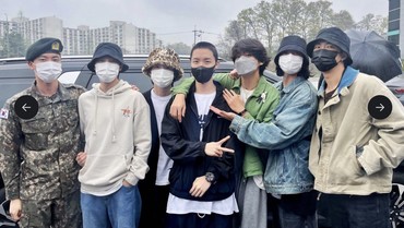 img-title Member BTS Antar J-Hope Jalani Wajib Militer