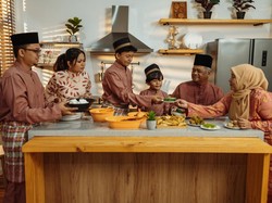 Sejarah Idul Fitri, Pengganti Hari Raya Masyarakat Jahiliyah