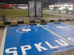 Ribuan Tiang Listrik Mau Disulap Jadi SPKLU, Pengawasannya Gimana?