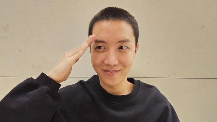 J-Hope BTS memulai wajib militer