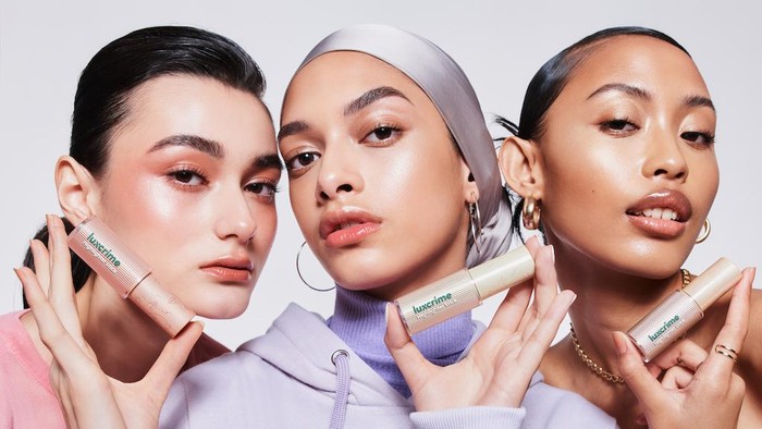 Luxcrime Luncurkan Seamless Highlighter Stick untuk Tampilan Glowing dan Segar saat Lebaran