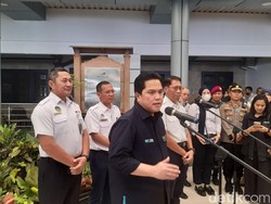 Meluncur ke Stasiun Senen, Erick Thohir Cek Kesiapan Mudik