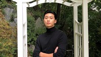 <p>Park Seo Joon merupakan salah satu aktor tampan Korea Selatan yang bermain di banyak serial televisi, Bunda. Lahir di Seoul pada 16 Desember 1988, pria 34 tahun ini sudah banyak meraih penghargaan, lho. (Foto: Instagram @bn_sj2013)<br /><br /><br /></p>