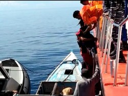 9 Pemudik-3 ABK 7 Jam Terombang-ambing di Perairan Sikka NTT