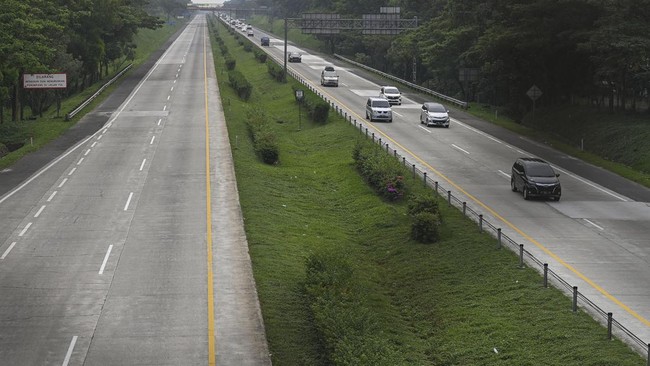 Jasa Marga mengingatkan diskon tarif Jalan Tol Trans Jawa dari Jakarta menuju Semarang sebesar 20 persen untuk mudik berlaku hingga Jumat (5/4) pukul 05.00 WIB.