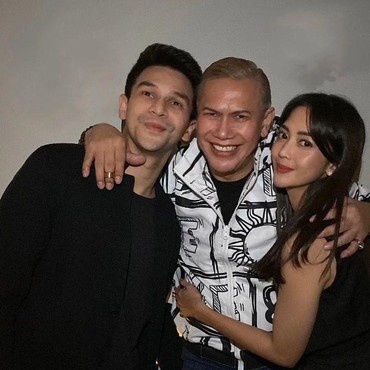 Jonathan Frizzy Pamer Rayakan Ultah Bersama Ririn Dwi Ariyanti