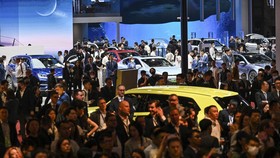 BMW Dituduh Diskriminasi di Shanghai Auto Show Gegara Es Krim