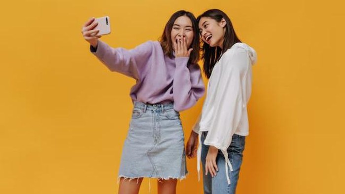 Tak Perlu Emosi Ini Cara Santai untuk Hadapi Zodiak yang Hobi jadi Pusat Perhatian