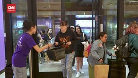 VIDEO: Pop-up Store BTS Dibuka di New York, Antrean Mengular