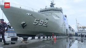 VIDEO: Mudik Naik KRI Banjarmasin, Dikasih Makan, dan Hiburan Gratis