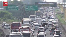 VIDEO: Kemacetan Arus Mudik di Tol Japek KM 72