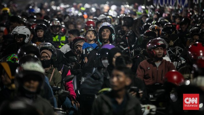 Pelindo menjelaskan puncak arus mudik sepeda motor terjadi pada 19 hingga 20 April 2023. 