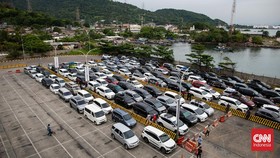 ASDP Akui Tak Mampu Berantas Calo Tiket Kapal di Merak