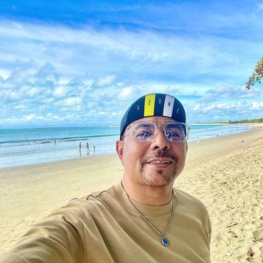 Carlo Saba 'Kahitna' Tutup Usia, Sempat Kolaps karena Jantung saat Manggung