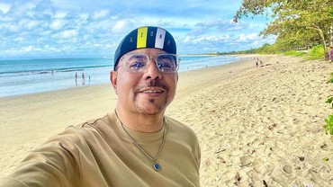 img-title Carlo Saba 'Kahitna' Tutup Usia, Sempat Kolaps karena Jantung saat Manggung