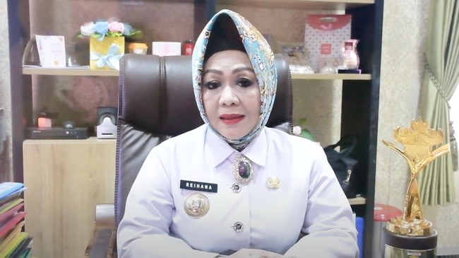 KPK menilai kekayaan Kadinkes Lampung Reihana yang dilaporkan dalam LHKPN Rp2,71 miliar janggal. Berikut daftar hartanya.