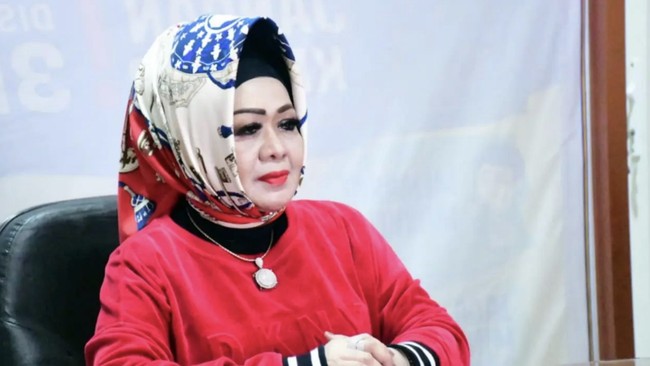 Kadinkes Lampung Reihana yang belakangan kerap pamer barang-barang mewah di media sosial tercatat melapor LHKPN ke KPK dengan total harta Rp2,7 miliar.