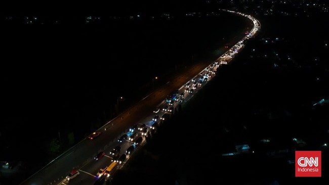 Kementerian Perhubungan (Kemenhub) menyebut 55,8 persen kendaraan pemudik belum kembali ke Jakarta.