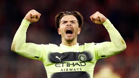 FOTO: Manchester City Perkasa dan Pupuk Asa Juara