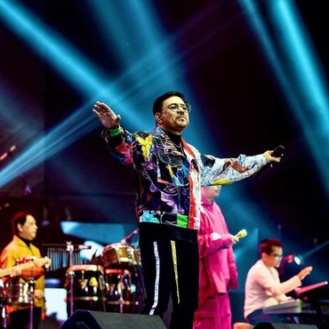 Unggahan Terakhir Carlo Saba Banjir Ucapan Duka dari Artis Hingga Ridwan Kamil