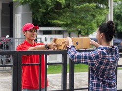 Video: Kemkomdigi Batasi Gratis Ongkir di E-commerce Jadi 3 Hari Sebulan